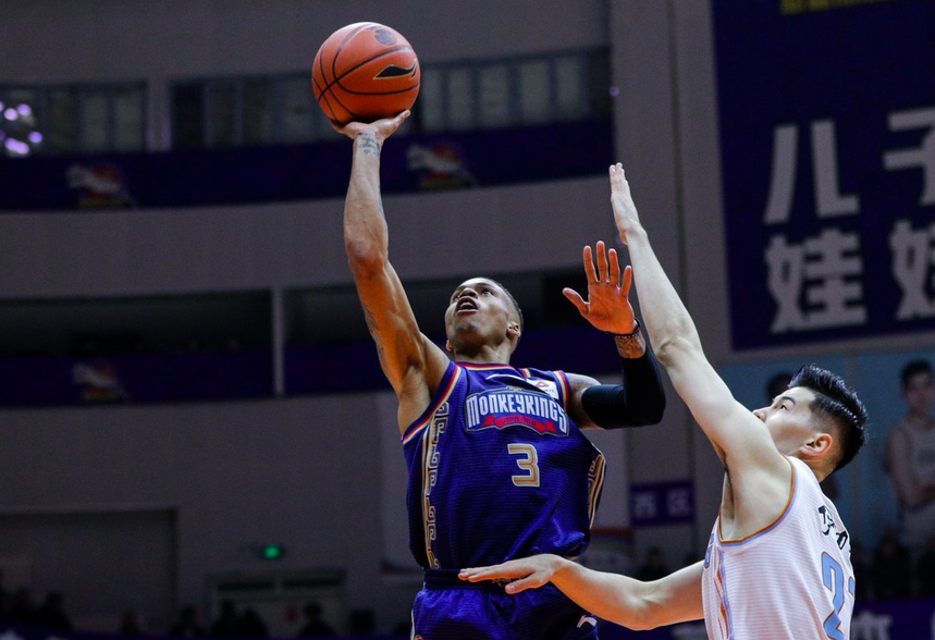 里程碑夜！里昂刷新队史纪录，CBA季后赛冲刺阶段刷纪录，震撼外界，训练强度明显提升的简单介绍