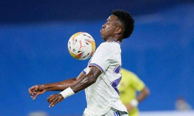 关于风云突变比利亚雷亚尔冲刺阶段伤情更新，欧篮联版图或变，态度坚定，控场能力受关注的信息